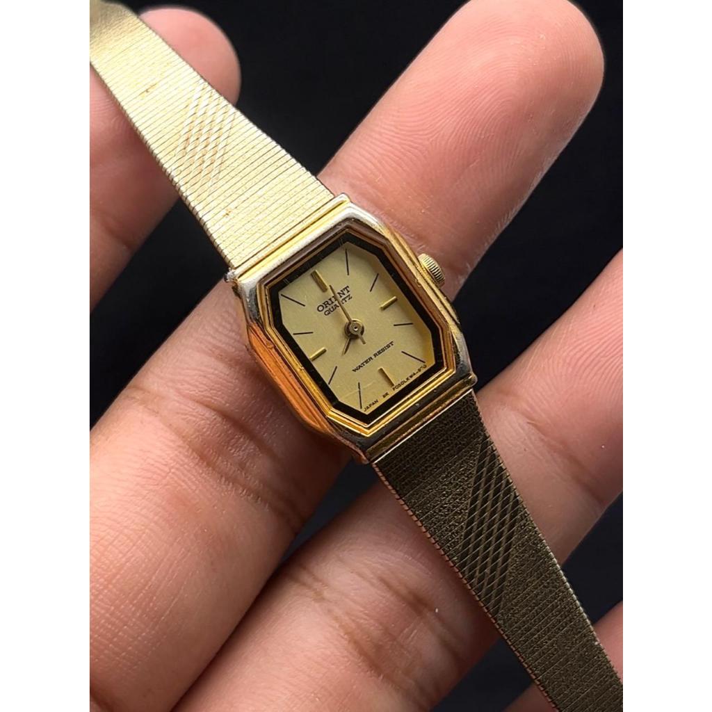 Jam Tangan Vintage Orient Bangle Gold Dial