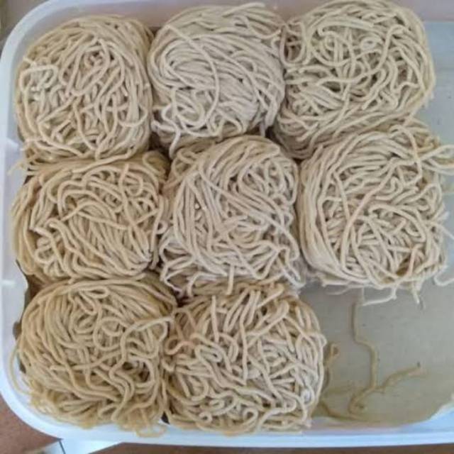 Mie basah mentah 1kg (HALAL)  mie ayam / mie pangsit / mie gacoan / mie pedas (Kualitas Super)