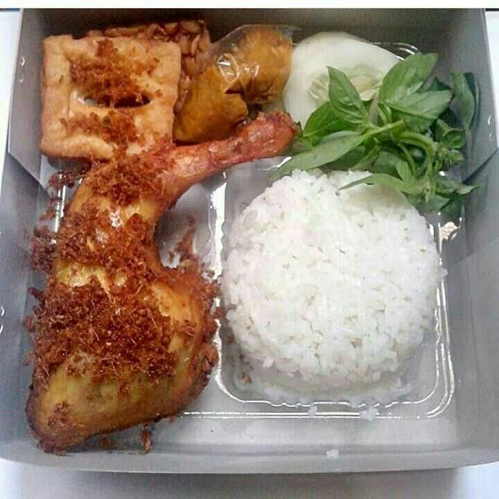 Nasi Box Segala Acara Arisan/ Tasyakuran/ Selamatan/ Sunatan/ Nasi Box Halal/ Nasi Box Enak/ Nasi Bo
