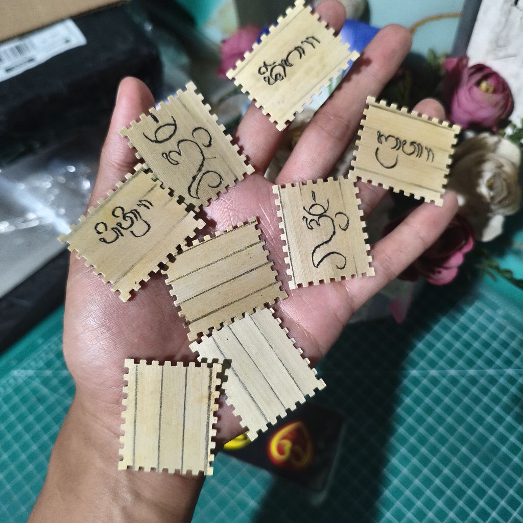 Lontar Aksara Bali Mini seukuran Prangko Stamp Kosongan