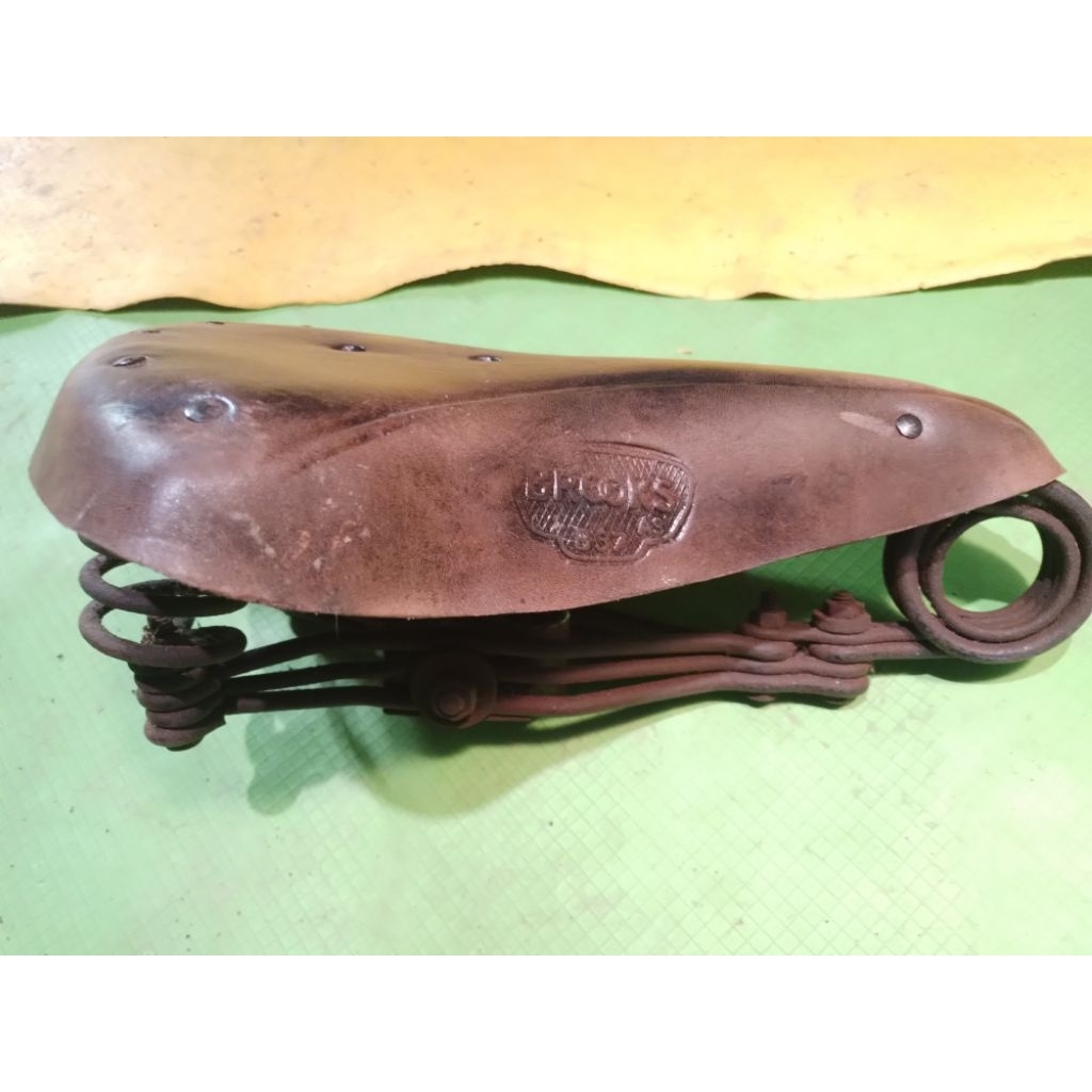 Sadel sepeda onthel Heren / sepeda onthel laki laki