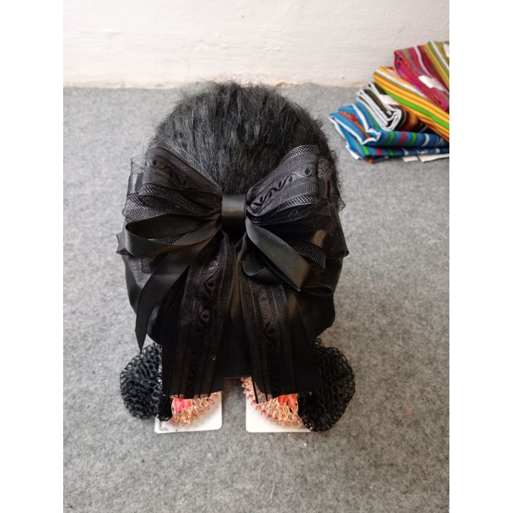 jepitan harnet rambut wanita