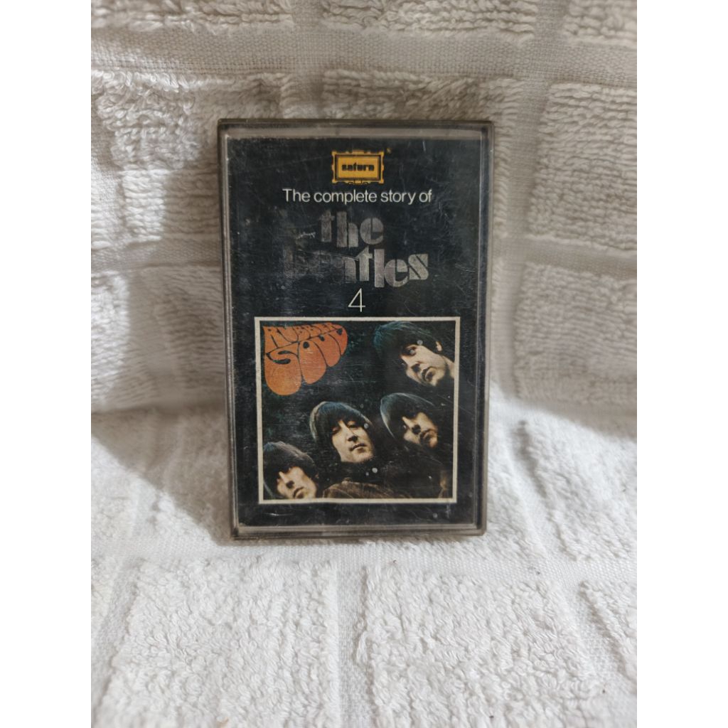 the complete story of THE BEATLES 4 KASET PITA