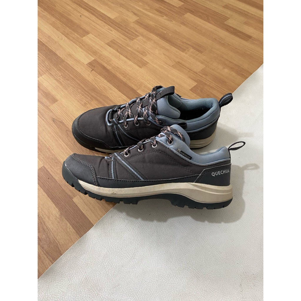 Sepatu Hiking Quechua Waterproof NH150 Size 38 Sepatu Gunung Cewek Outdoor