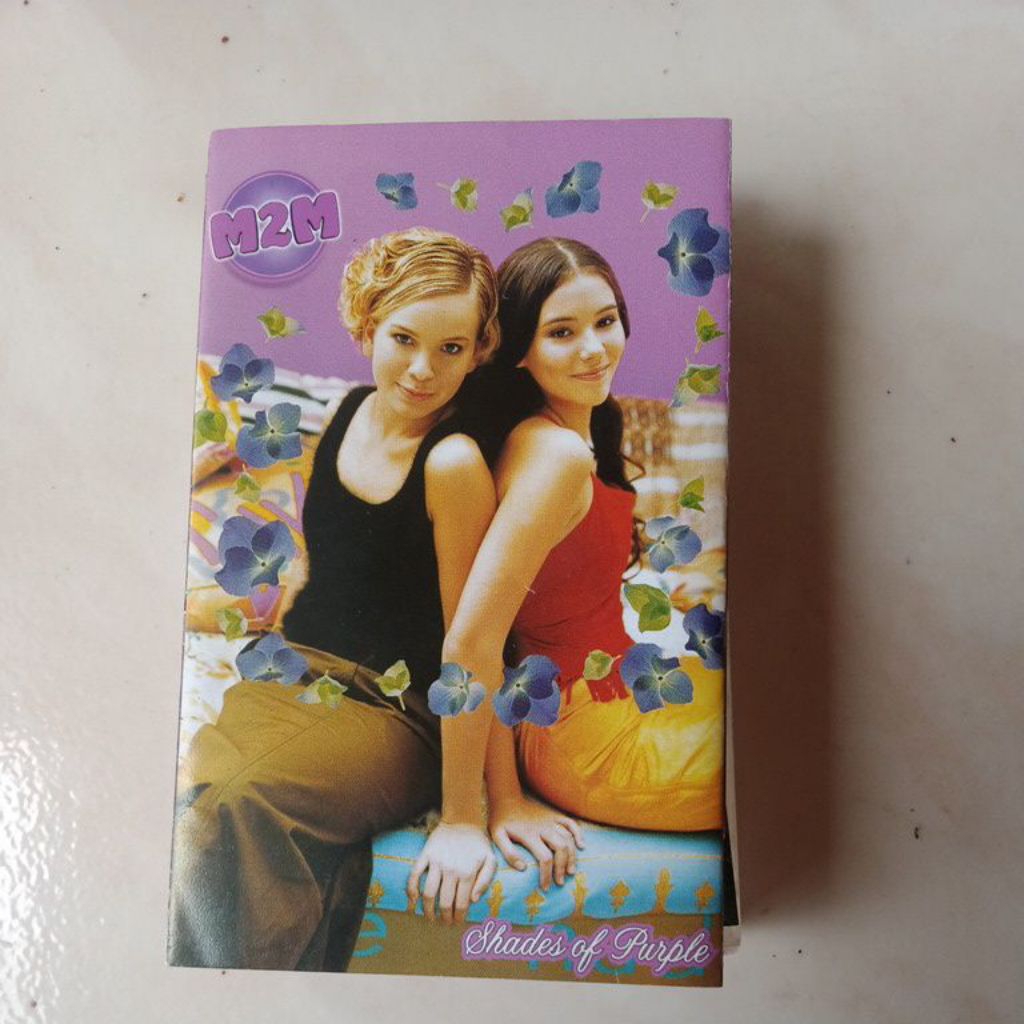 kaset pita Shades of purple - M2M
