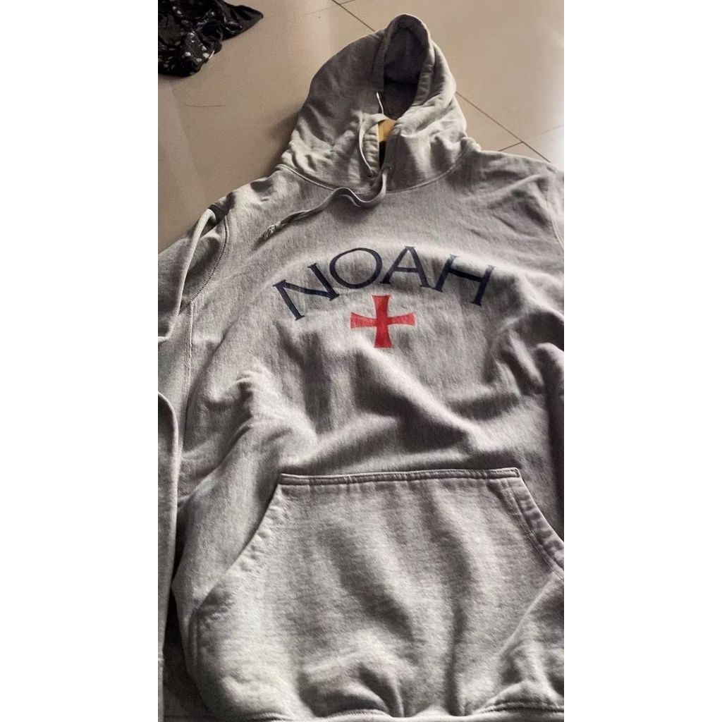 HOODIE NOAH