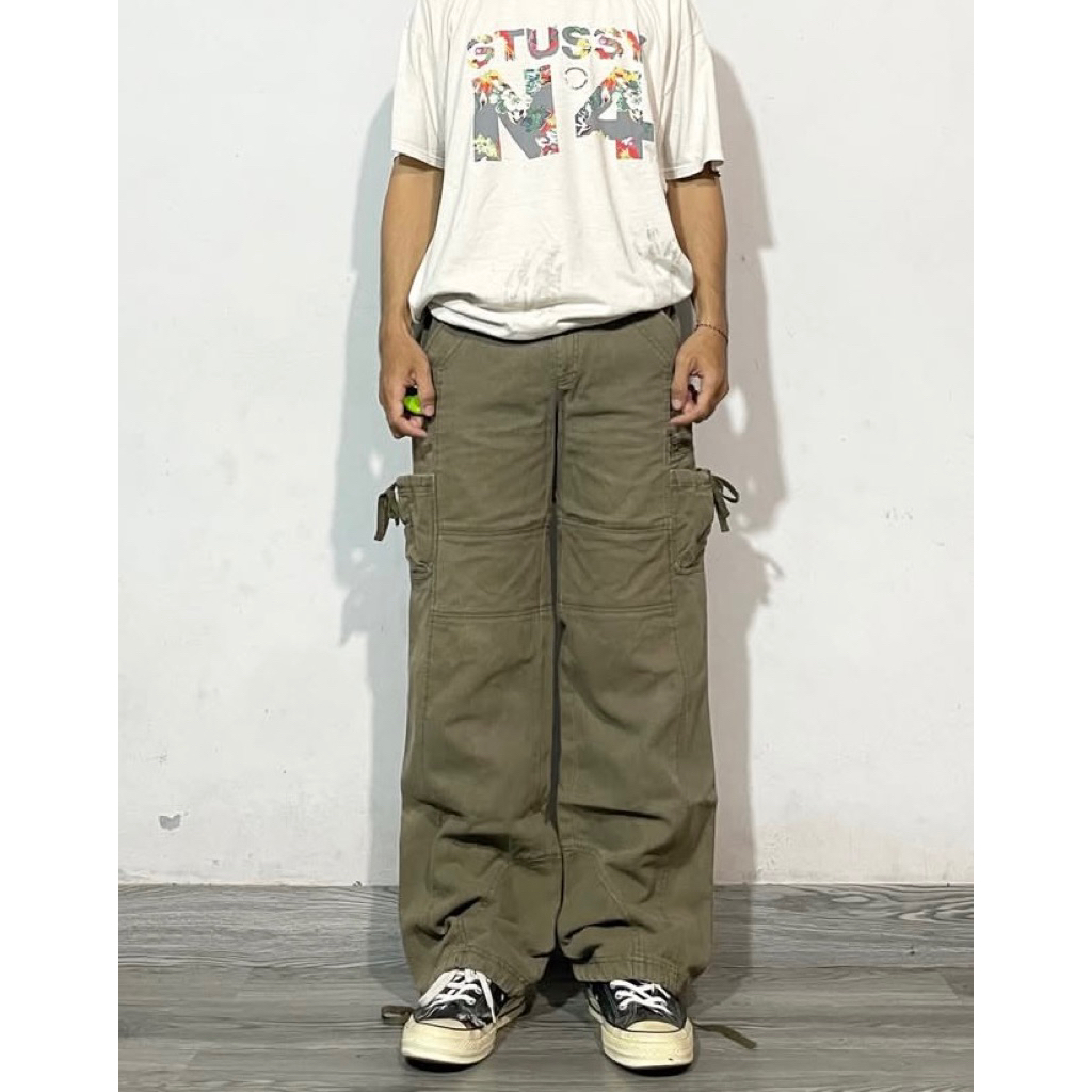 Gozo woman cargopants
