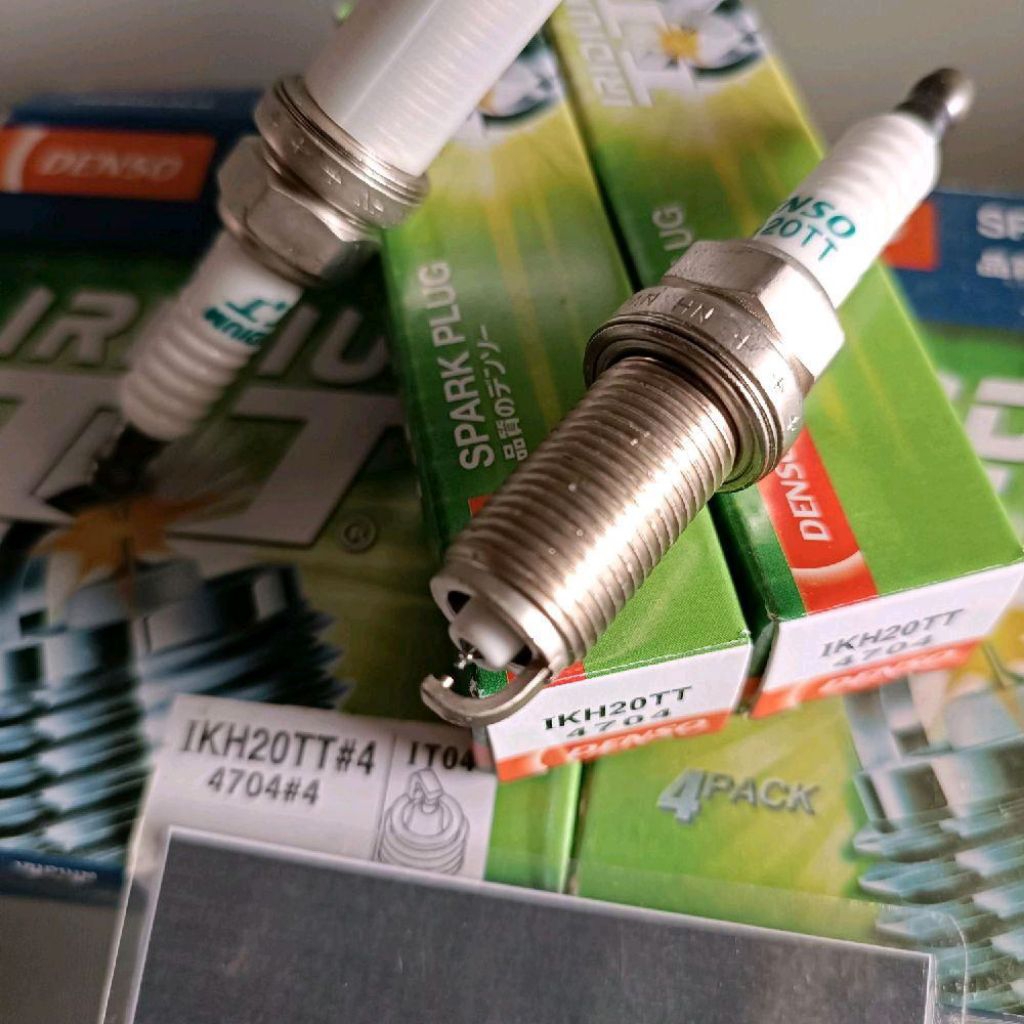 Busi denso iridium Fortuner Hikux Kijang Kapsul Innova Bensin Grandis Kuda IKH20TT