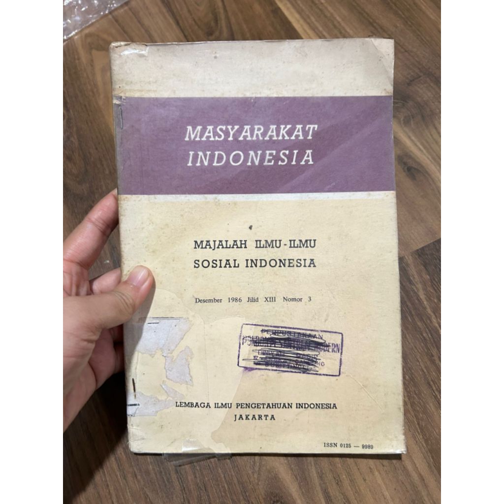 Buku MAJALAH ILMU-ILMU SOSIAL INDONESIA - MASYARAKAT INDONESIA
