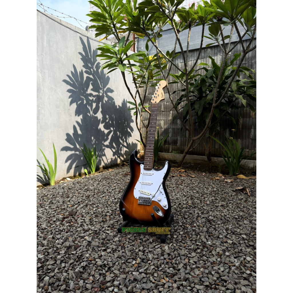 SQUIER AFFINITY STRATOCASTER SUNBURST | GITAR SQUIER STRATOCASTER