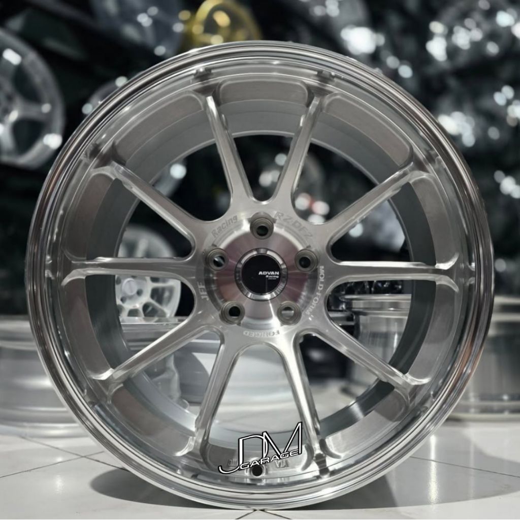 velg advan rzdf2 NANO BRUSH r18 lebar 9,5 pcd 5x114,3 et 25 velg mobil ring 18 pnp mobil Innova rebo