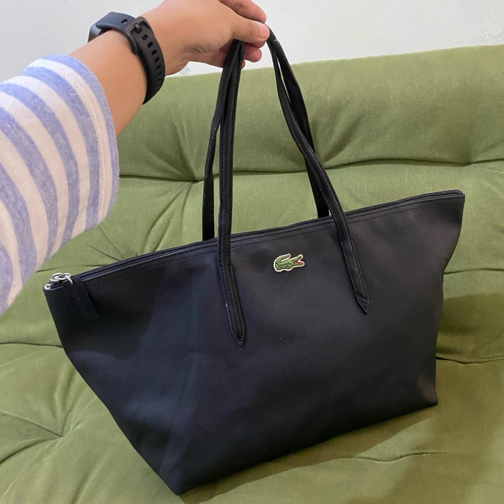 Preloved tote Lacoste large muat laptop