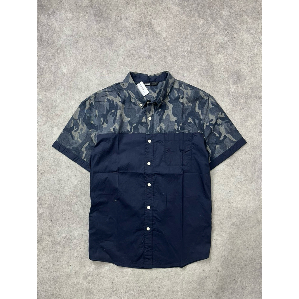 HENUS camo shirt