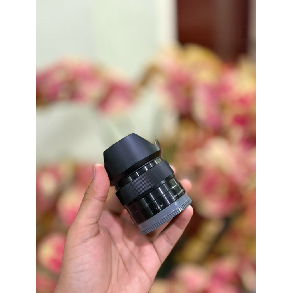lensa sony 35 mm bukan lensa sony 85mm bukan lensa sony 50 mm bukan lensa sony 60mm