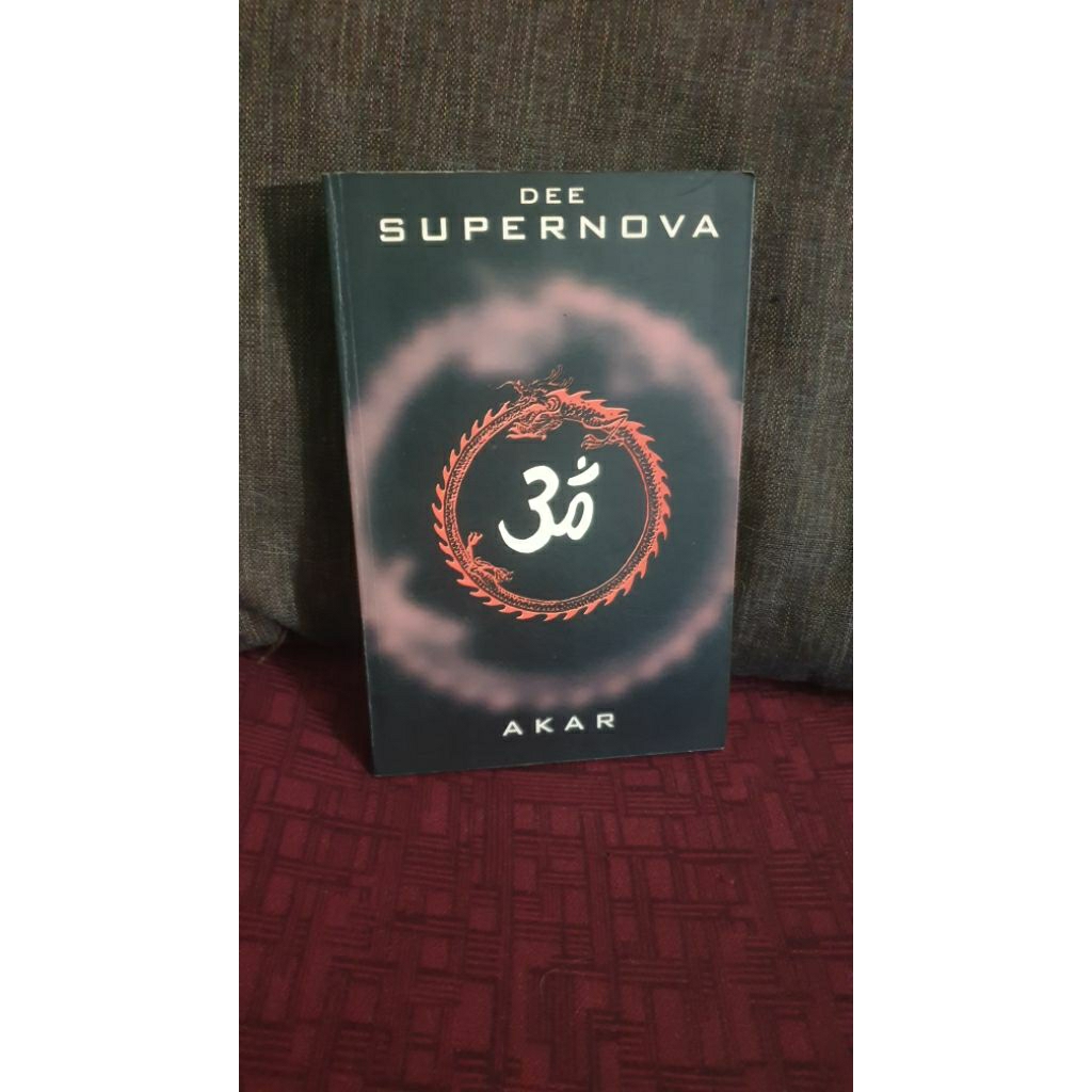 Novel Dee Supernova Akar