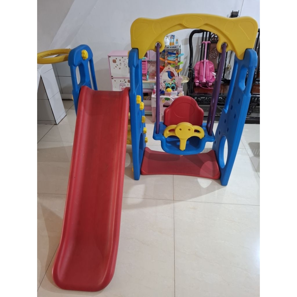 Mainan Perosotan dan Ayunan Anak