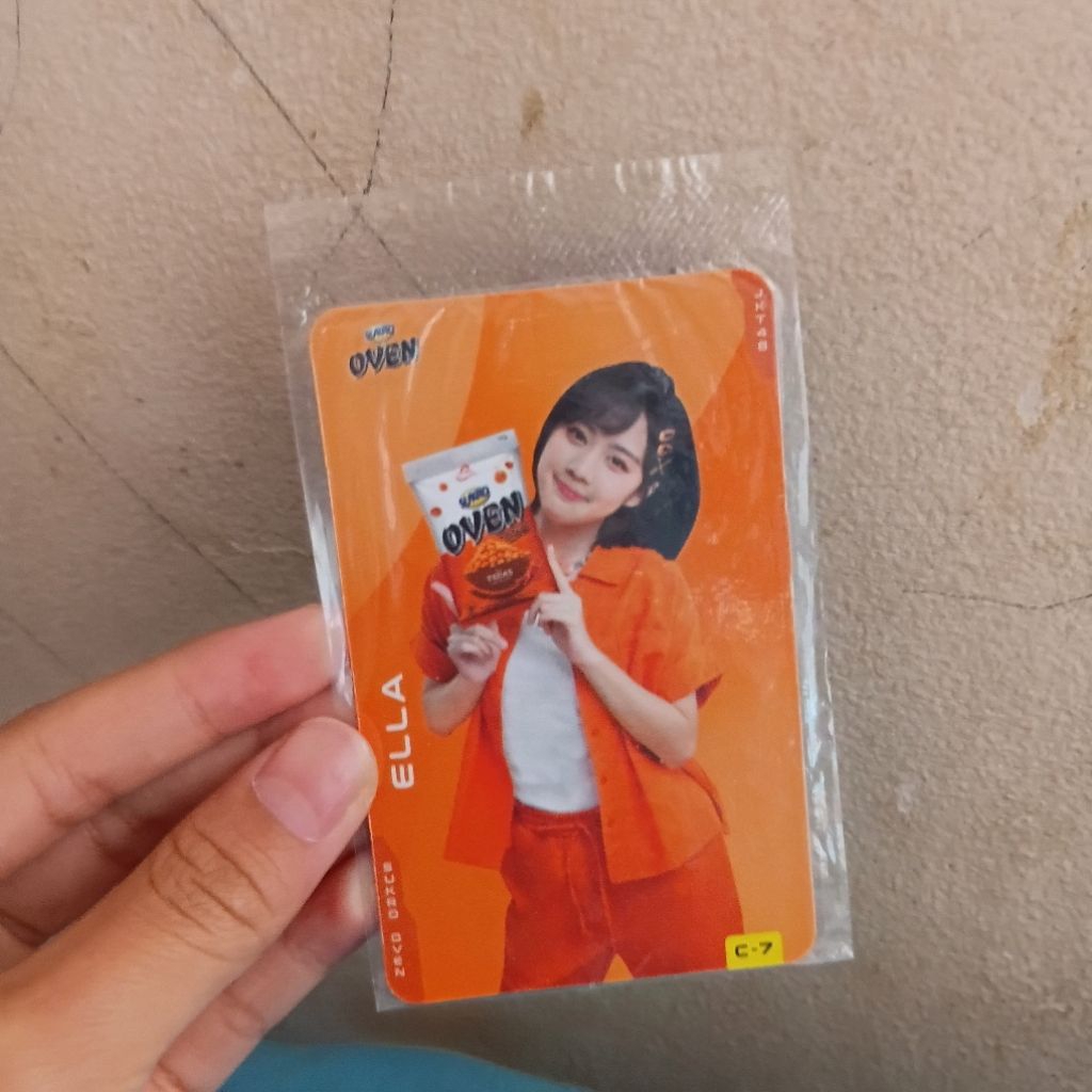 Photocard ella jkt48 x sukro oven OFFICIAL