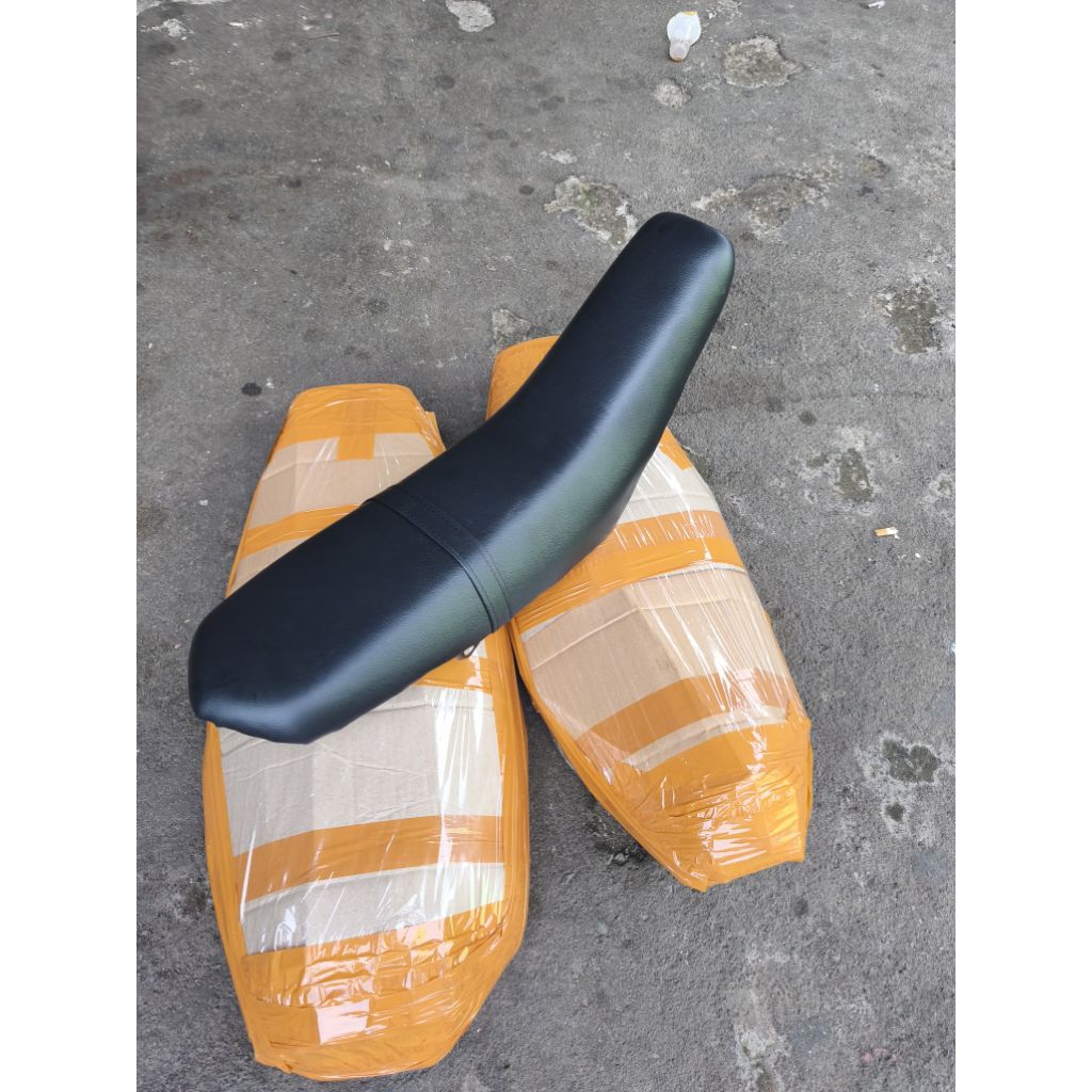 Jok CRF 150L Standar Empuk buat harian, jok crf 150l kulit polos hitam