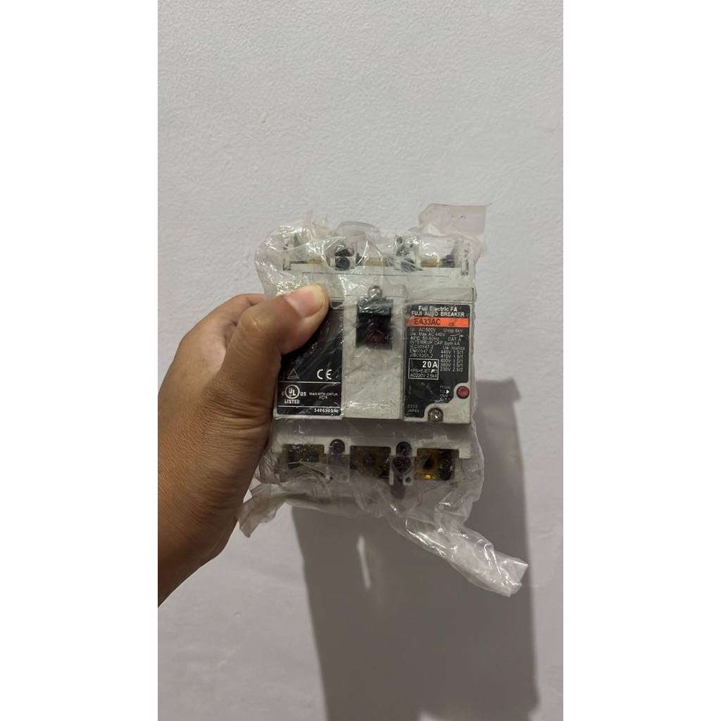 MCCB Fuji Electric EA33AC 20A 3 Phase