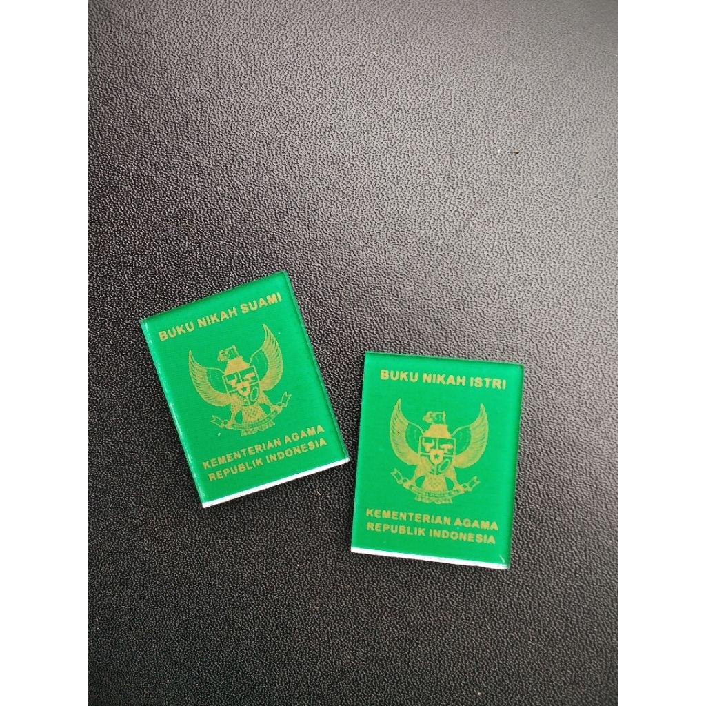 REPLIKA SEPASANG BUKU NIKAH AKRILIK