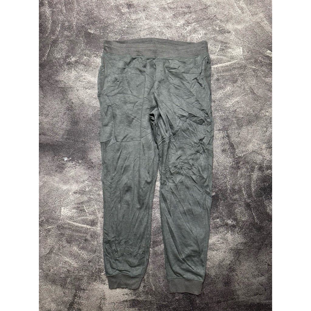 CELANA JOGER UNIQLO SHERPA SECOND