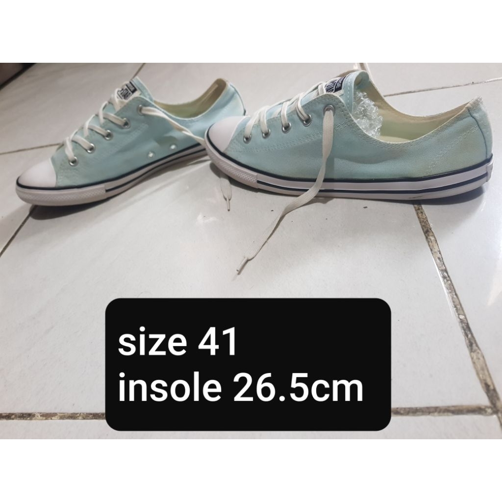 SepatuConverseSlimSol
