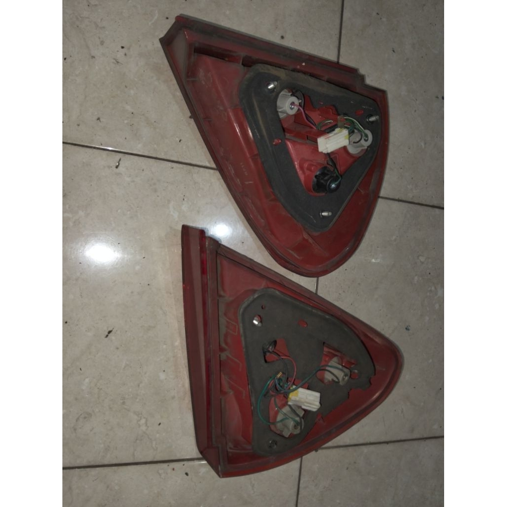 lampu belakang Mitsubishi Lancer ck4
