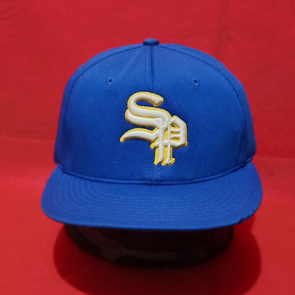 Topi Second Snapback Preloved 43