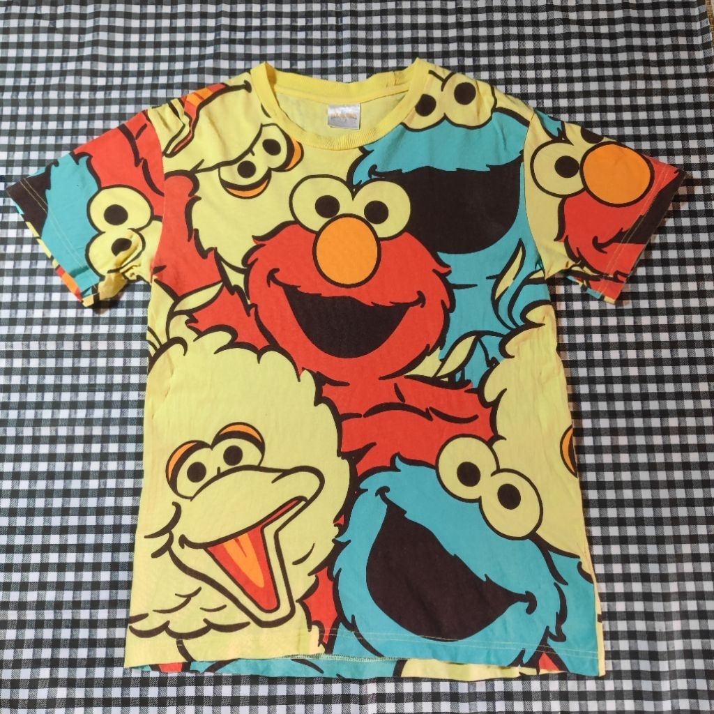 Kaos universal studio japan sesame street