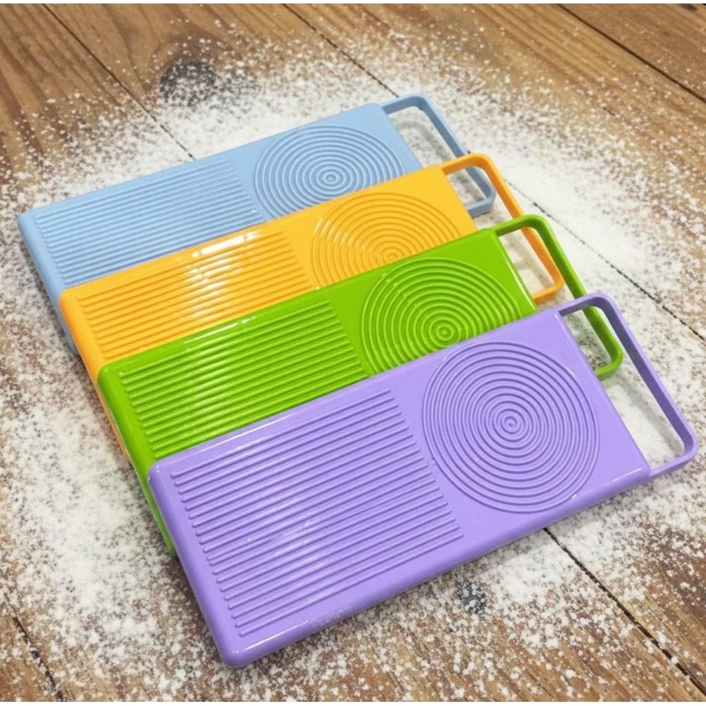 CETAKAN KUE BAWANG // PAPAN CETAKAN KUE BAWANG // ALAT BUAT KERIPIK BAWANG - PER 1 PCS RANDOM WARNA