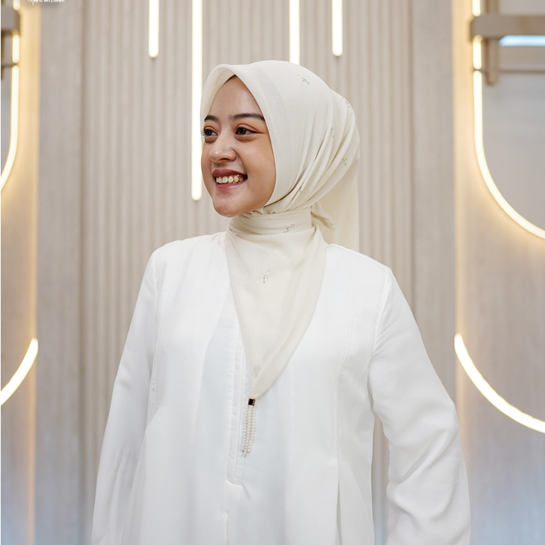 Hijab Premium BAWAL GOLD 3 by Luna Hijab Indonesia