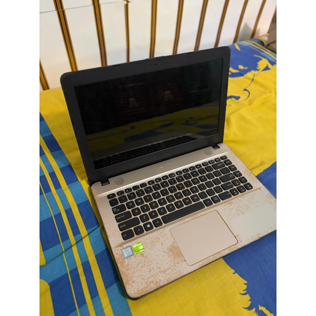 Asus X441U Core i3 - SSD 128 GB Cepat - RAM 8GB - Nvidia G920MX