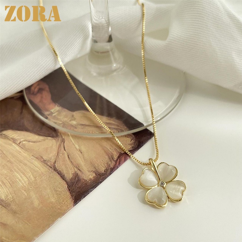 ZORA Fashion Elegan Kalung Titanium Tahan Karat Kelopak Opal Empat Daun Yang Elegan Untuk Wanita Coc