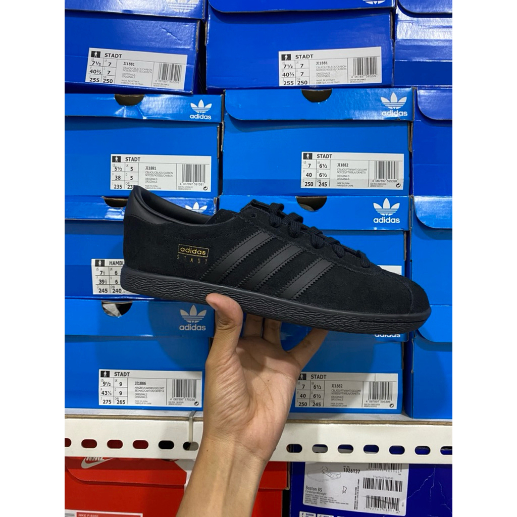 ADIDAS STADT FULL BLACK