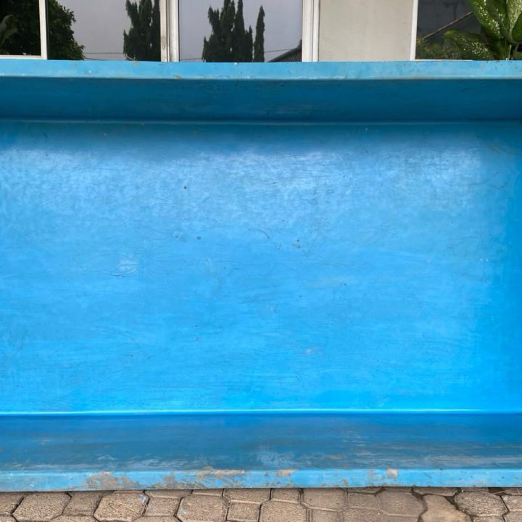 bak fiber bekas ikan koi rangka besi kokoh tebal 2,4 x 1,2 x 0,6 m