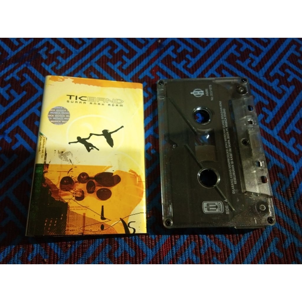 Kaset Tic Band