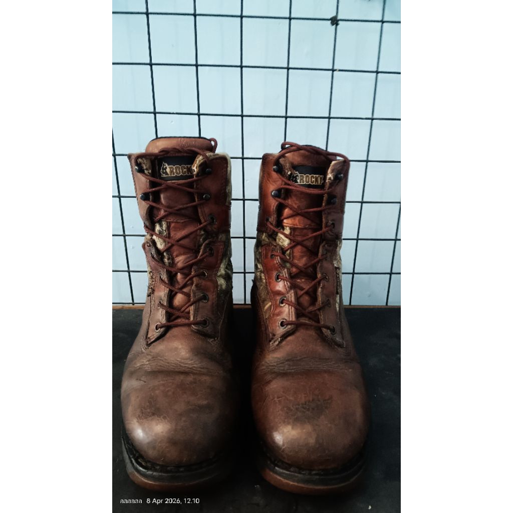 Sepatu boot kulit asli second bekas rocky original waterprof