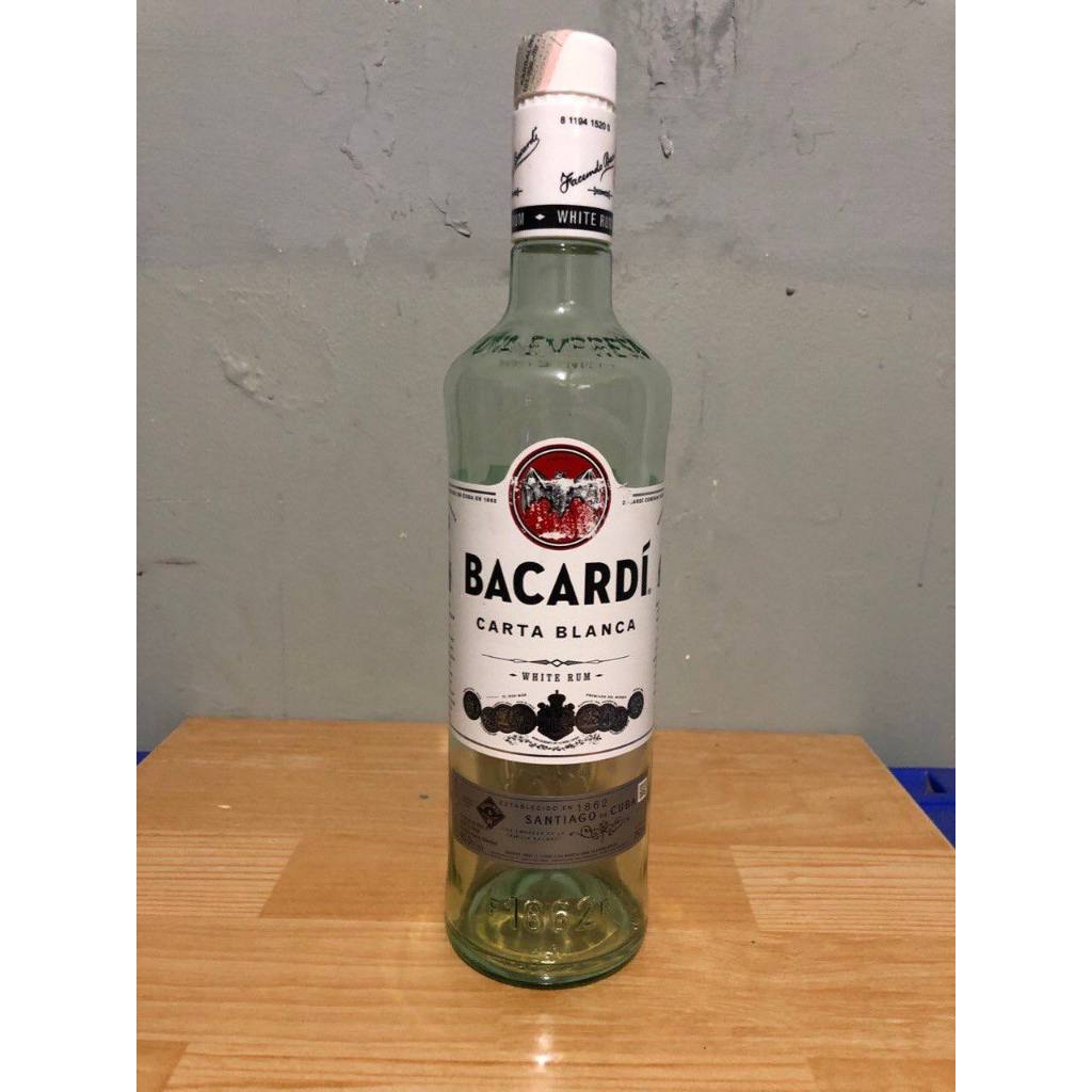Botol Minuman Bekas Bacardi White Rum Kaca Original | Pajangan Estetik Koleksi & Dekorasi Rumah, Kaf