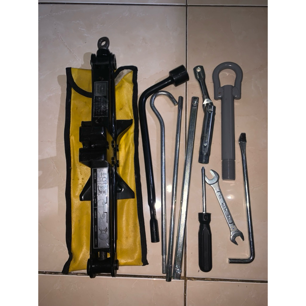 Dongkrak Jembatan Original Mobil Avanza,Xenia