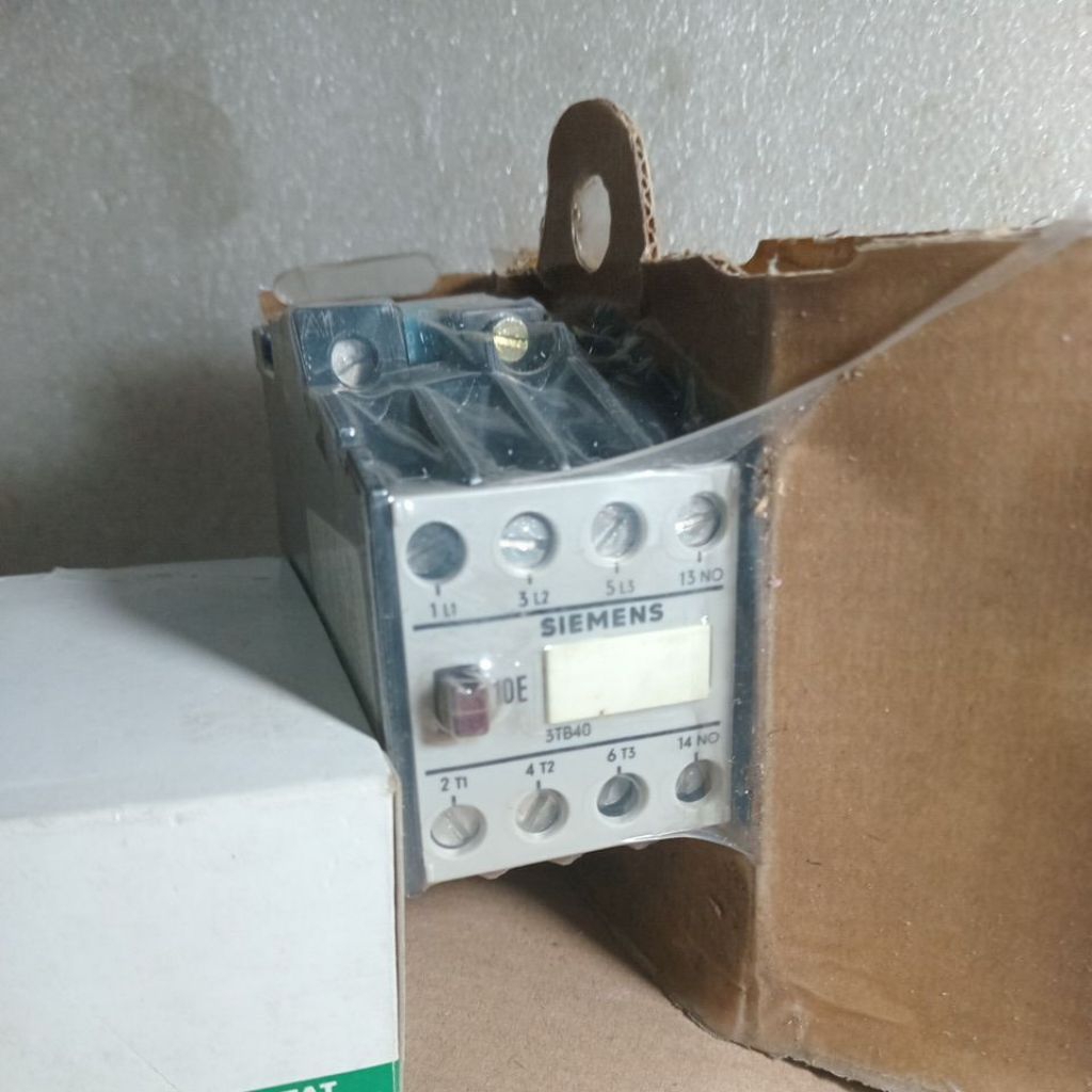 kontaktor siemens3TB40 10-OA