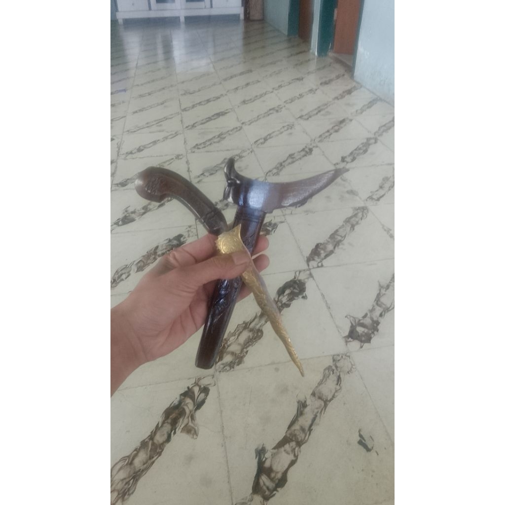 keris kuningan,bilah kaligrafi arab,bilah Kuningan 15cm, panjang total 25 cm,kayu rasa mala