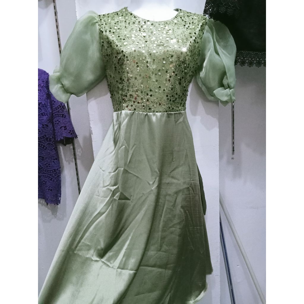 DRESS MIDI LENGAN 3/4 BAHAN SATIN MIX TILE PINGGANG ADA TALI BAHAN SATIN LEMBUT BUKAN YANG KAKU LEHE