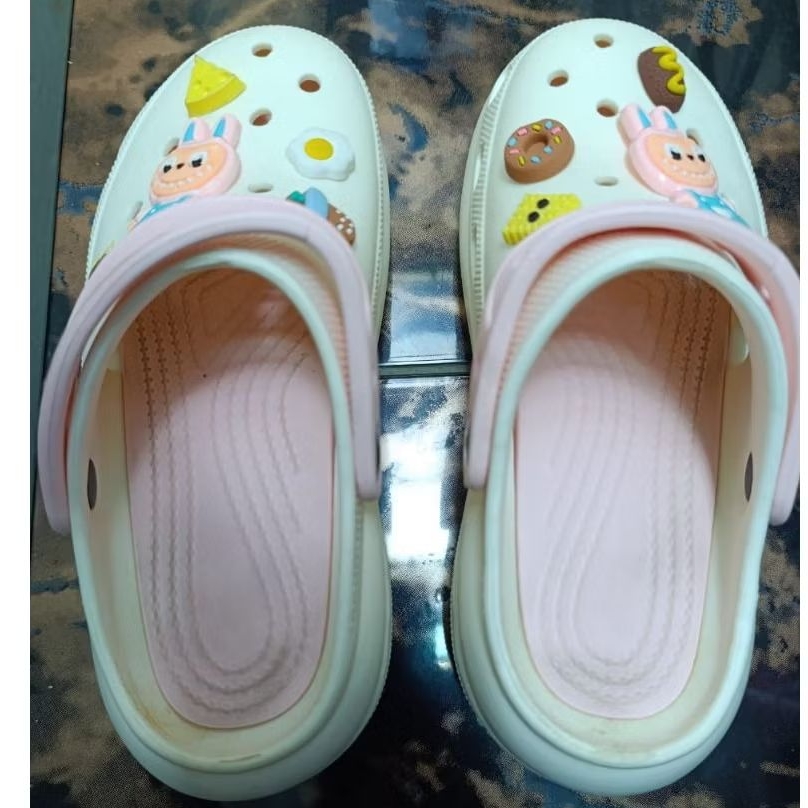 Preloved Sepatu Baim size 37-38cm - Sandal Bakpao - Sandal Baim - Sandal Labubu