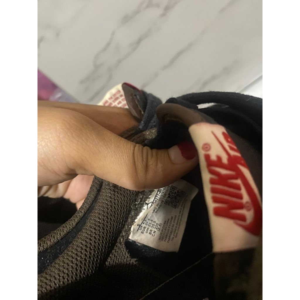 preloved sepatu nike size 37