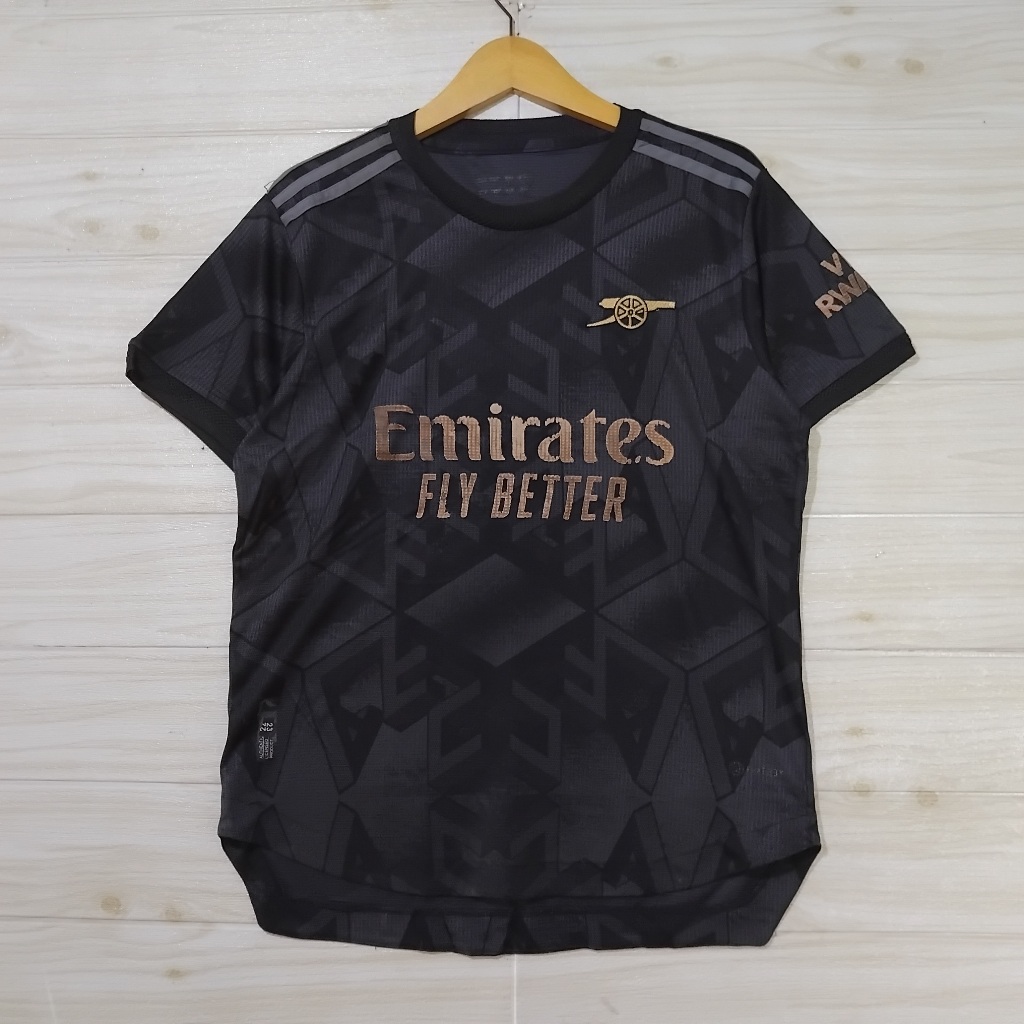 Kaos T shirt Jersey Arsenal 2022 / 2023 Size L