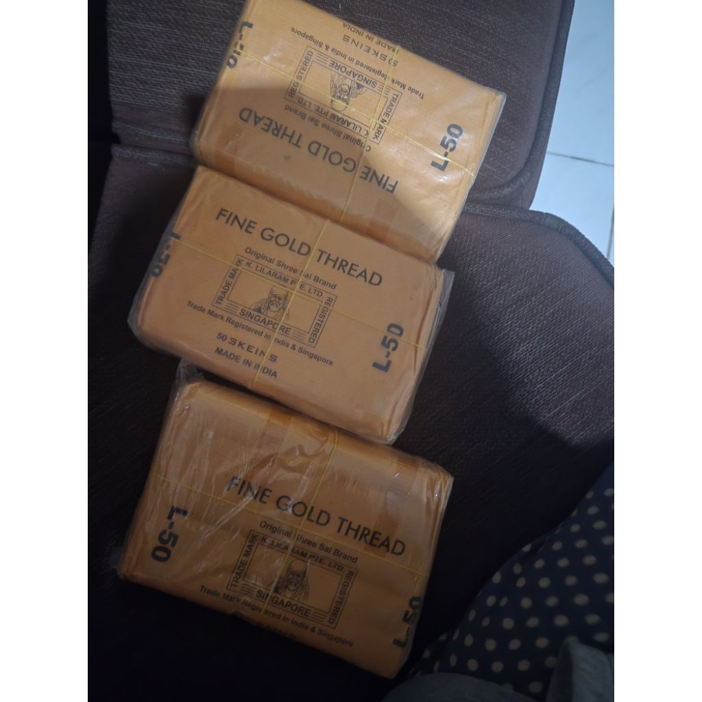 Benang Emas Cap Orang Tua L50
