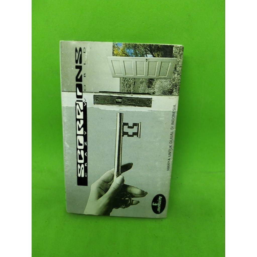 Kaset pita SCORPIONS Album Crazy world