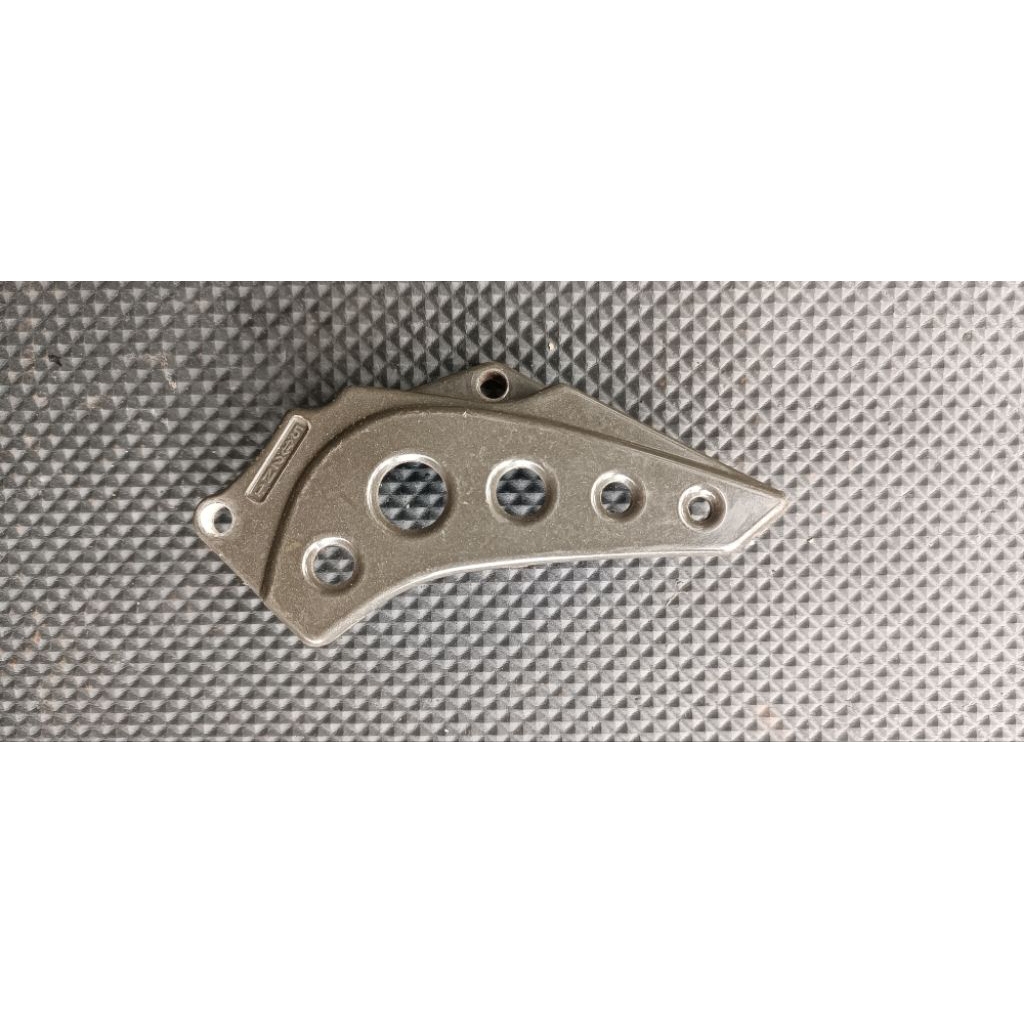 Cover Tutup Gear depan klx150.