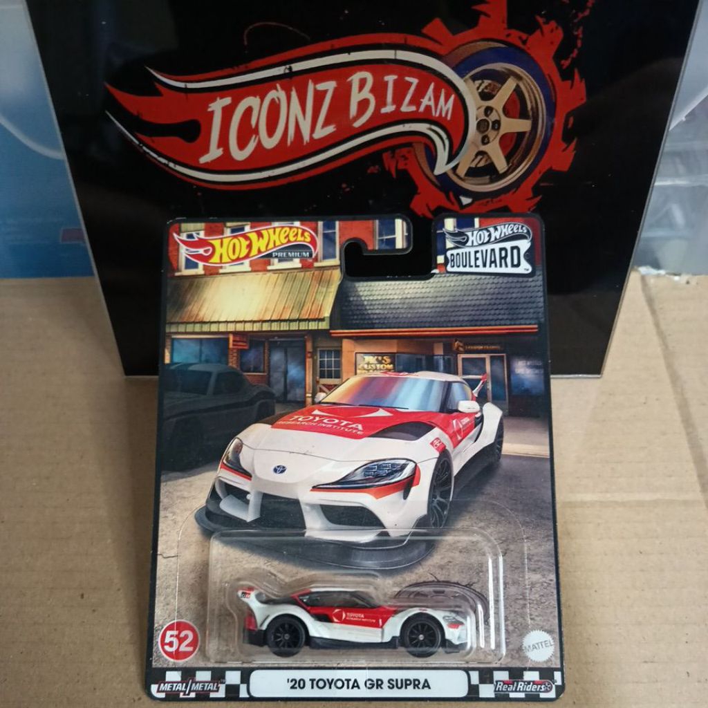 Hotwheels Premium 20 Toyota GR Supra Boulevard