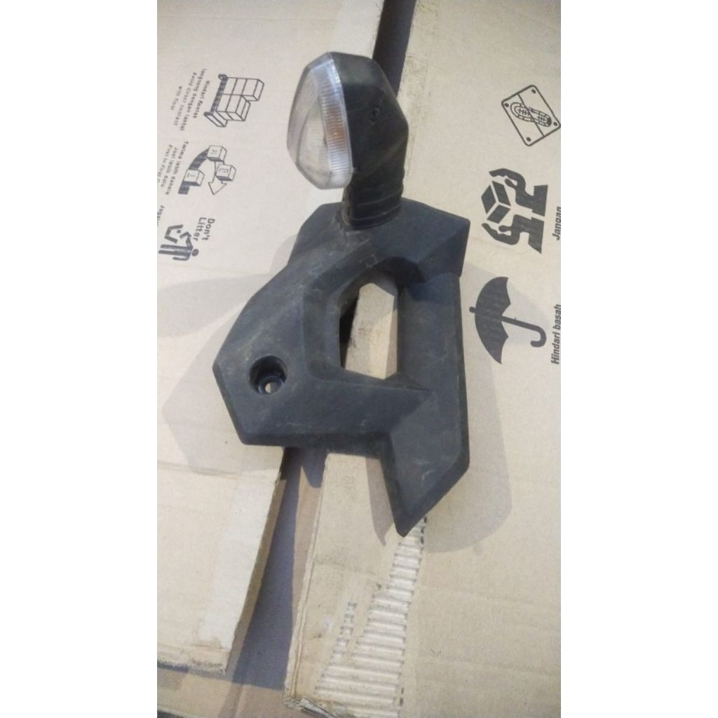 kupingan lampu + riting kanan CB verza 150